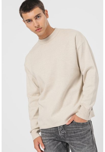Tricou cu decolteu la baza gatului - uni