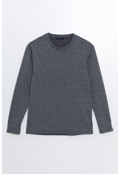 Bluza cu decolteu la baza gatului