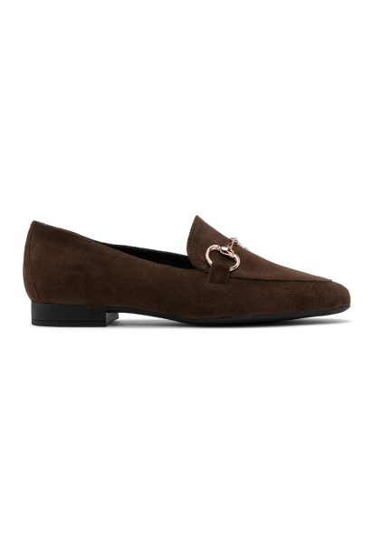 Pantofi loafer de piele intoarsa cu lant decorativ