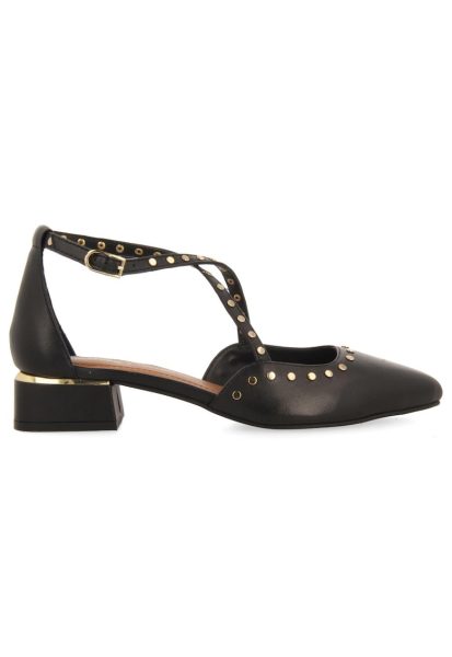 Pantofi din piele cu barete incrucisate cu tinte