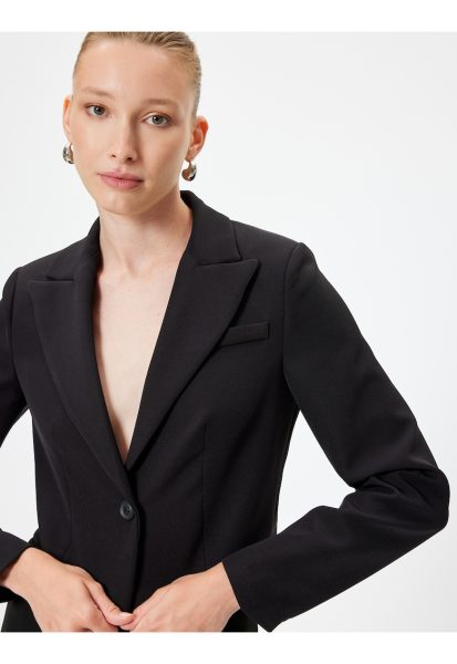 Sacou crop cu revere decupate
