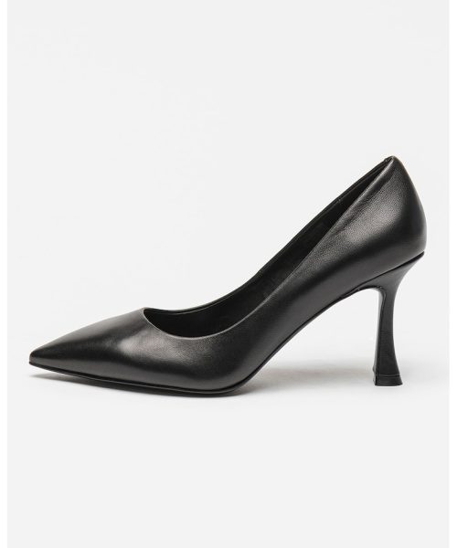 Pantofi de piele cu varf ascutit