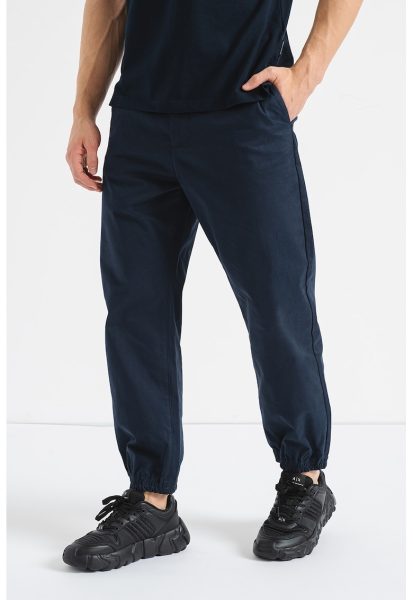 Pantaloni cu talie medie