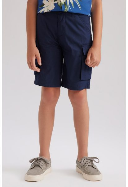Pantaloni scurti cu buzunare laterale cu clapa