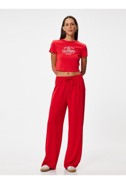 Pantaloni lejeri cu snur de ajustare