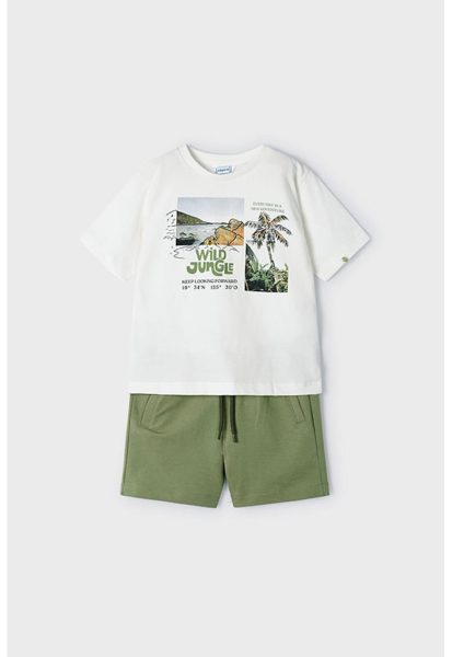 Set de tricout cu decolteu la baza gatului si pantaloni scurti - 2 piese