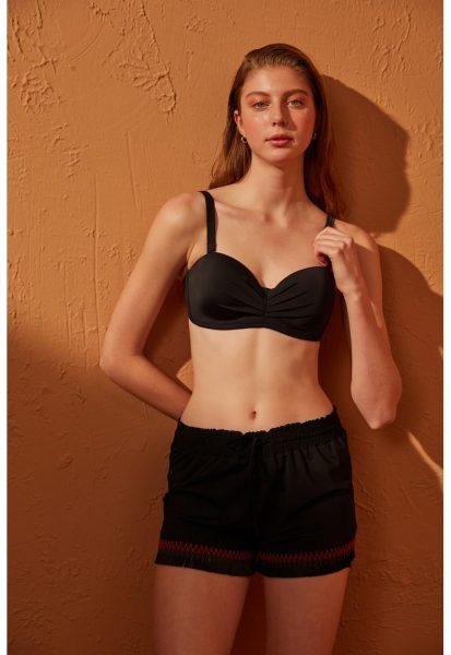 Pantaloni scurti de plaja cu talie ajustabila