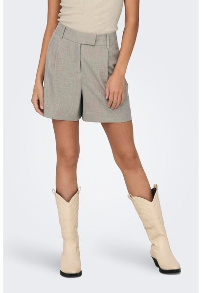 Pantaloni scurti ampli cu talie inalta