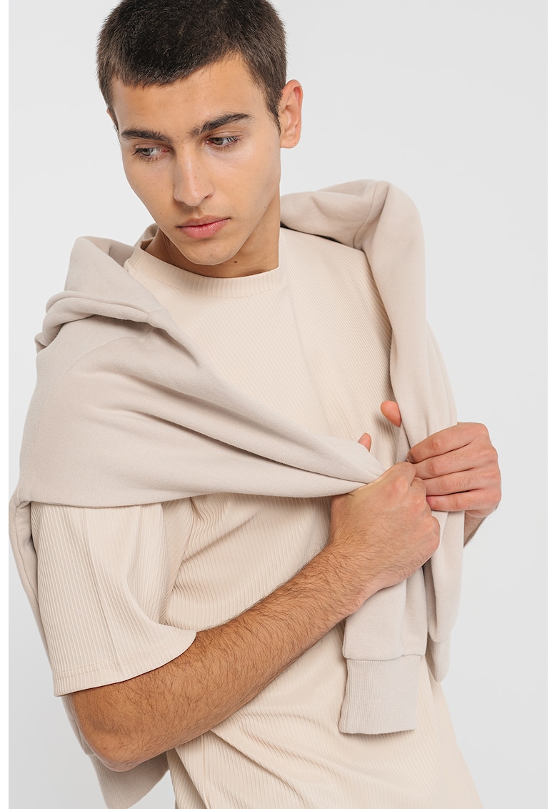 Tricou cu decolteu la baza gatului relaxed fit Fred