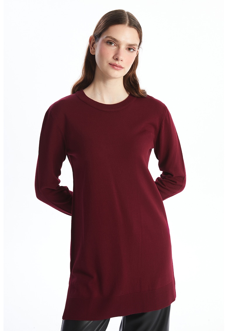Rochie-pulover lejera cu decolteu la baza gatului