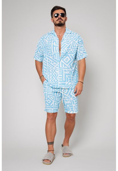 Set de camasa cu maneci scurte si imprimeu tribal si pantaloni scurti